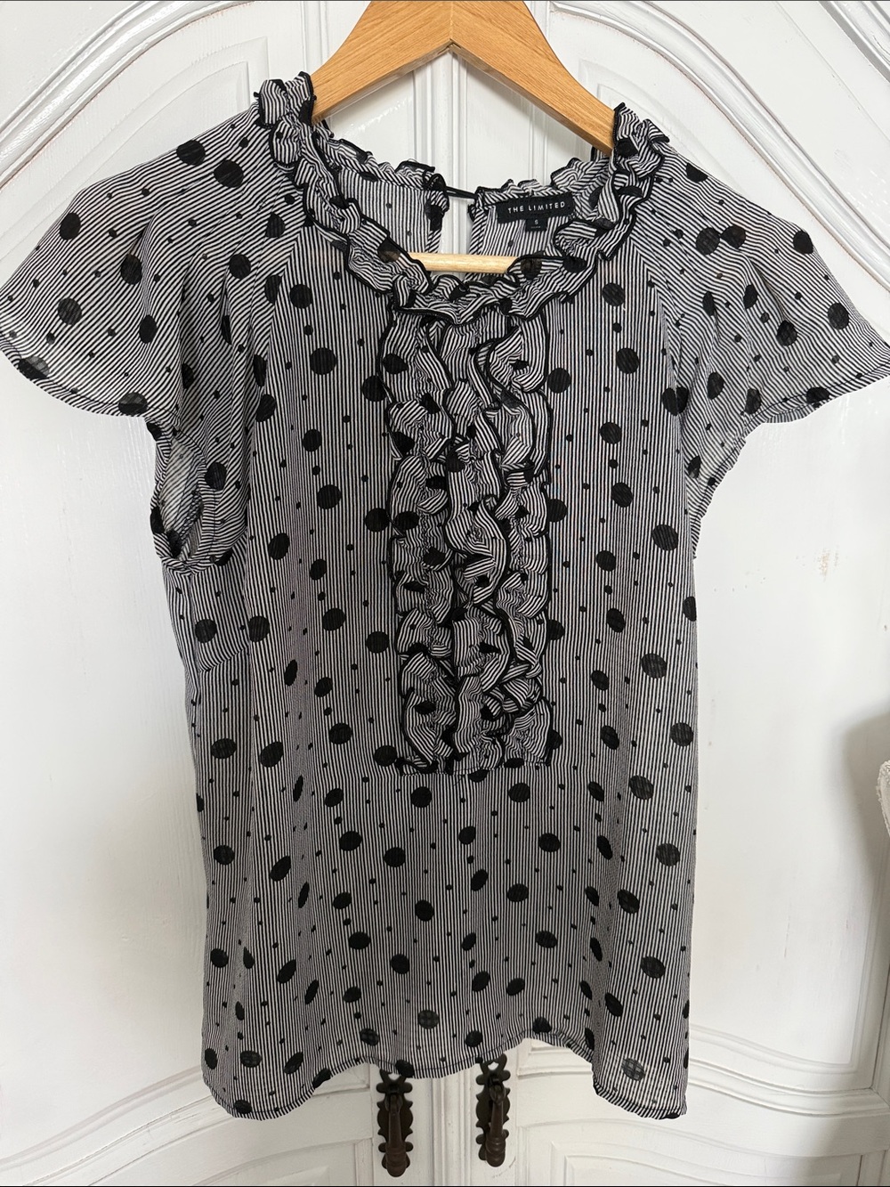 The Limited Black & White Polka Dot Ruffle Blouse Size Small - Picture 2 of 9